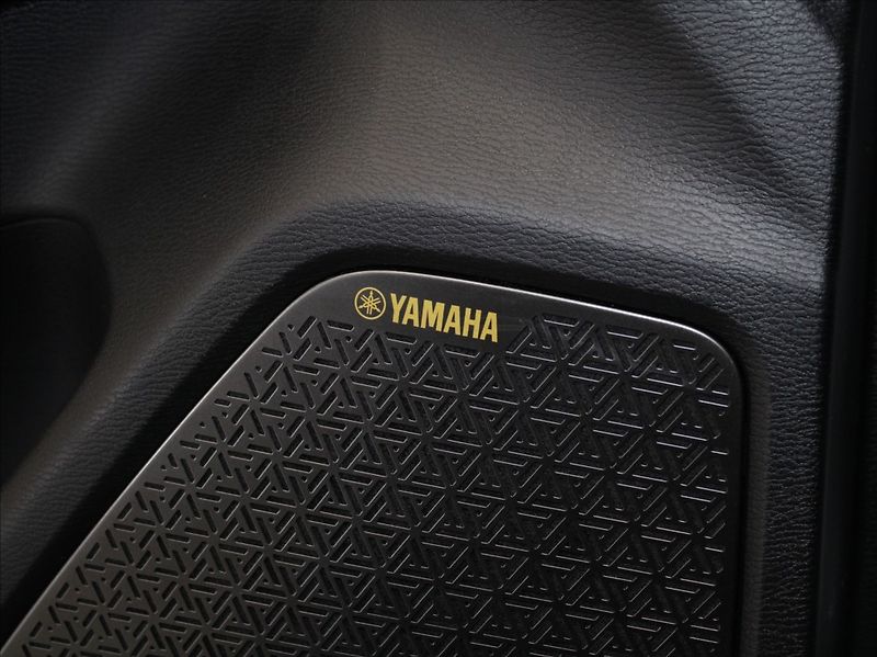 Mitsubishi Outlander 2,4 PHEV AWD Instyle TAŽNÉ - fotka 20 z 30