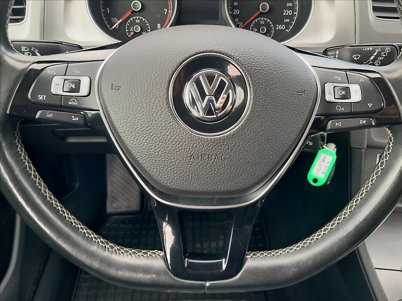 Volkswagen Golf VII 1,2 TSI 81kW LOUNGE - fotka 42 z 60