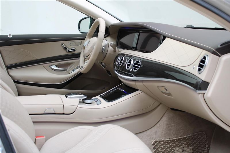 Mercedes-Benz Třídy S S 63 AMG/25.200km/TOP/CZ - fotka 34 z 46