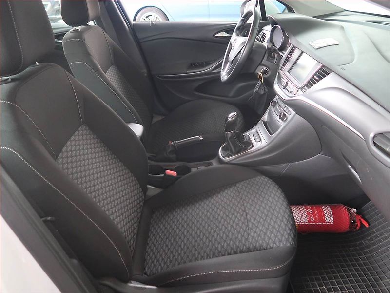 Opel Astra (2017) 1.0 Turbo, Tempomat - fotka 9 z 16
