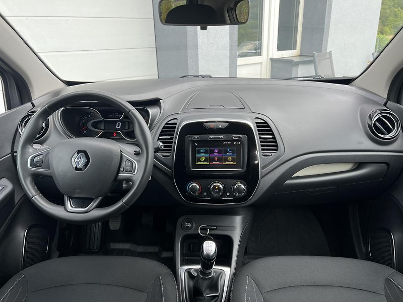 Renault Captur (2020) 1.3TCe 96kW LIMITED  - fotka 11 z 22