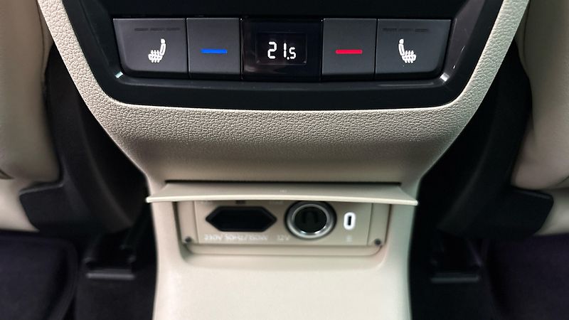 Škoda Kodiaq 2.0 TDI DSG 4x4 Style - fotka 22 z 30