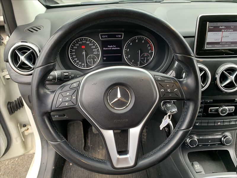 Mercedes-Benz Třídy B 1,6 B180 ČR - fotka 10 z 17