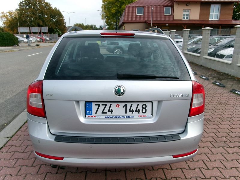 Škoda Octavia (2009) 1,4TSI KLIMA TEMP rozvody - fotka 7 z 32