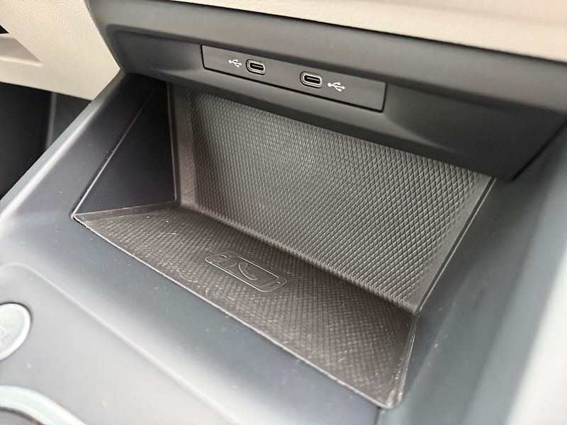 Volkswagen Golf Variant (2021) 2,0 TDi 85 kW Life ČR  - fotka 23 z 24