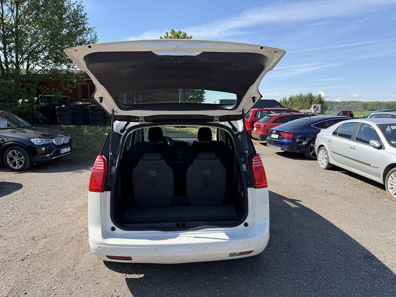 Peugeot 5008 1.6 HDI 7 MIST - fotka 9 z 24