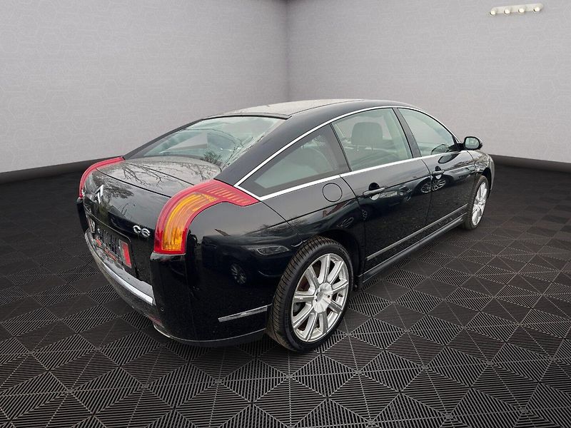 Citroën C6 (2009) 3.0Hdi 177kw - fotka 7 z 25