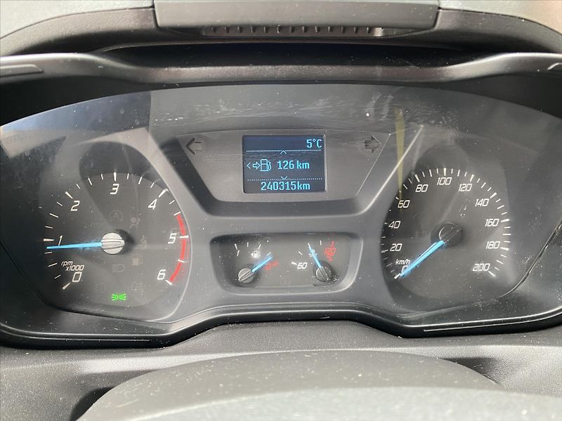 Ford Transit Custom 2,2 TDCi 92kW 9Míst L2 - fotka 11 z 24