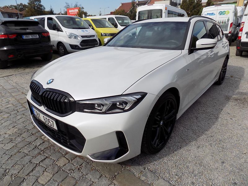 BMW Řada 3 330I 180 KW M SPORT XDRIVE - fotka 1 z 39