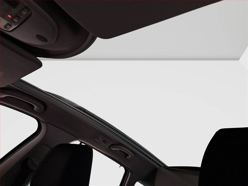 Peugeot 308 (2012) 1.6 HDi, 7 míst, po STK - fotka 19 z 19