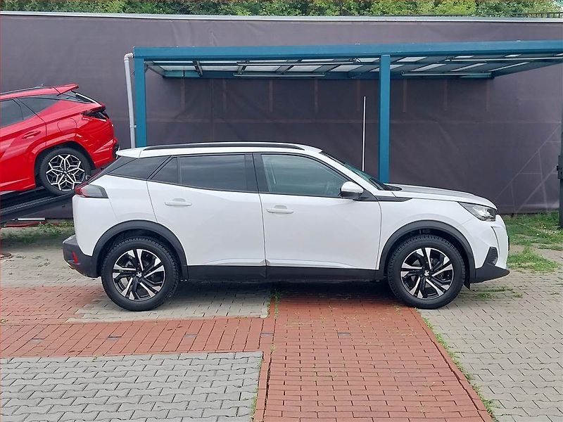 Peugeot 2008 (2021) 1.5 BlueHDi, Kůže, Navi - fotka 6 z 16