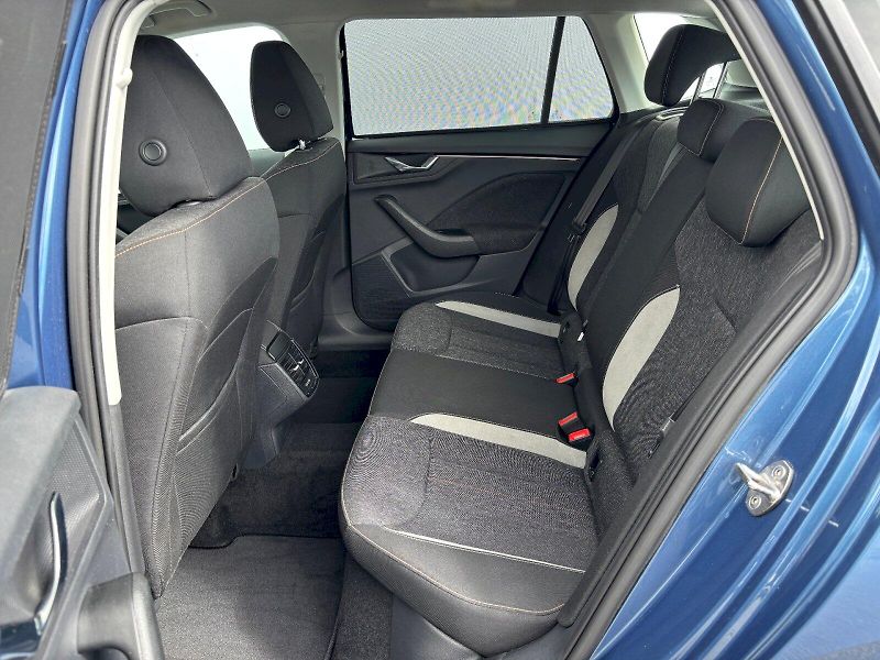 Škoda Kamiq (2021) 1.6 TDI 85kW Style - fotka 24 z 35