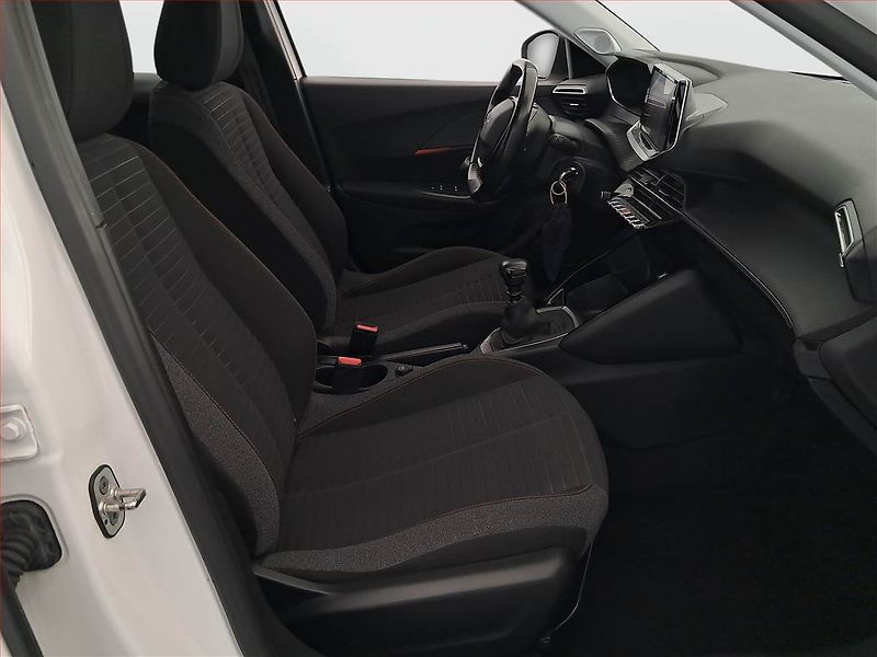Peugeot 2008 (2020) 1.2 PureTech, Tempomat - fotka 9 z 18