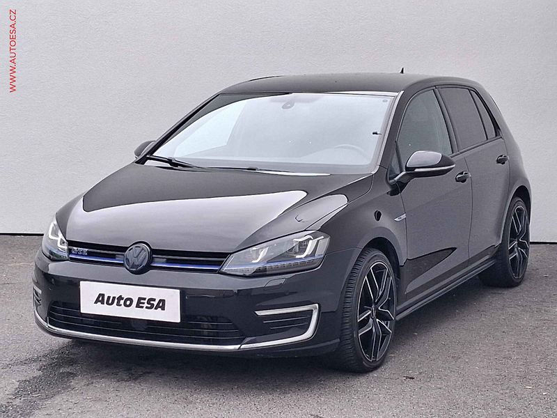 Volkswagen Golf (2014) 1.4TSi, GTE, DSG - fotka 3 z 19