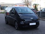 Hyundai Staria (2024) 1.6 T-GDI HEV, SR, 1Maj - náhled 1