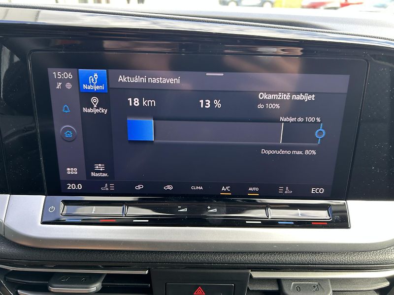 Ford Tourneo Connect 1.5 Ecoboost 110kW AT Titanium - fotka 27 z 40
