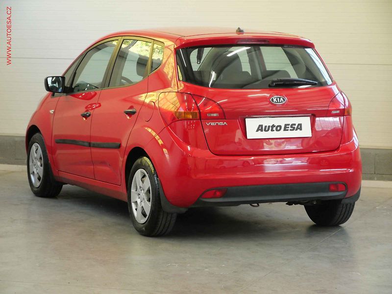 Kia Venga (2010) 1.4CVVT, 2.maj,ČR, AC - fotka 6 z 18