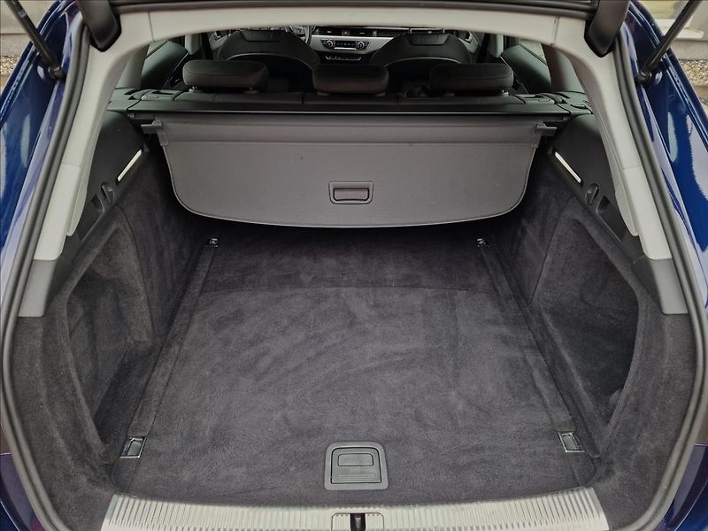 Audi A4 40TDI 150kW S-Line, ČR,1.Maj. - fotka 16 z 50