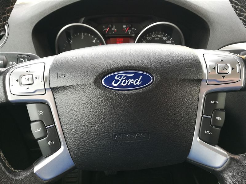Ford Galaxy 2,0 TDCi 1.majitel - fotka 6 z 19