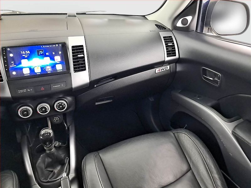 Mitsubishi Outlander (2007) 2.0 DI-D, 4X4, 7 míst - fotka 8 z 20