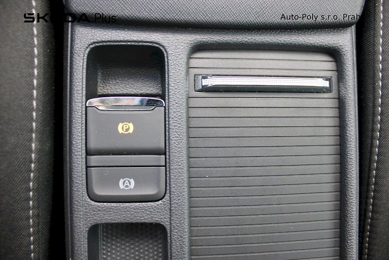 Škoda Octavia (2023) 1.5 TSI 110 kW Style Plus - fotka 15 z 25