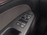 Volkswagen Touran (2011) Comfortline 1.4 TSI, 7 míst - náhled 15