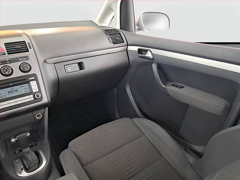 Volkswagen Touran (2007) 2.0 TDI, Automat, po STK - fotka 8 z 18