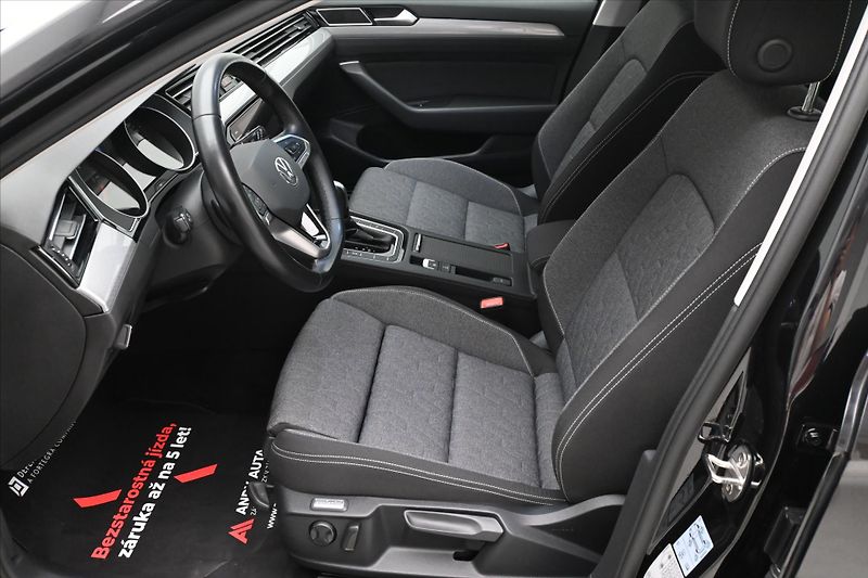 Volkswagen Passat 2,0 TDI 110 kW DSG Business Zá - fotka 13 z 32