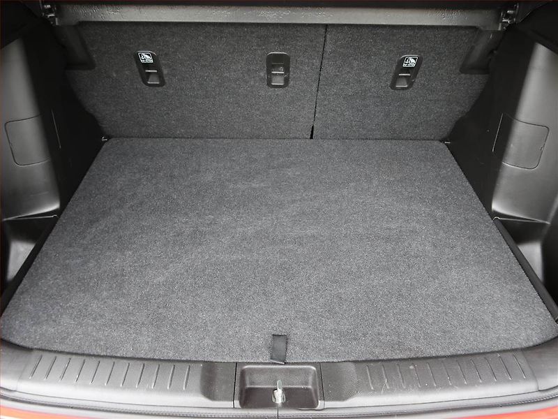 Suzuki Vitara (2017) Premium 1.6 VVT, 4X4, Automat - fotka 14 z 19