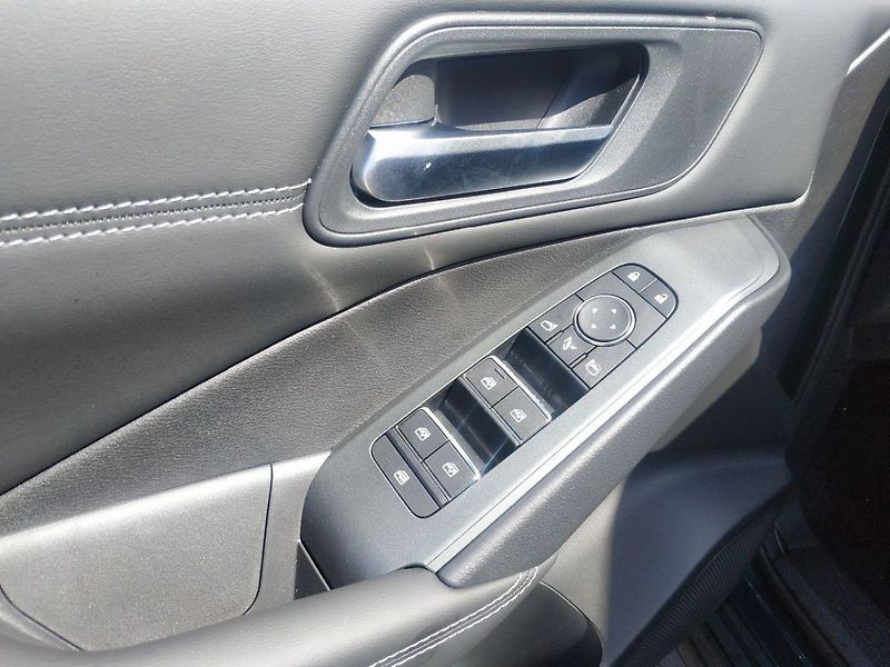 Nissan Qashqai 1.3T mHEV AT,2WD, SKLADEM - fotka 9 z 26