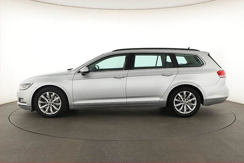 Volkswagen Passat (2015) 2.0 BiTDI, 4X4, Automat, Kůže - fotka 3 z 21