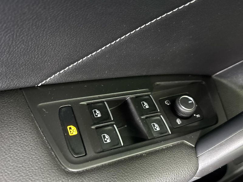 Volkswagen Tiguan R-Line 4MOT - fotka 21 z 30