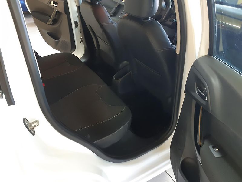 Citroën C3 1.4 i KLIMA - fotka 17 z 20