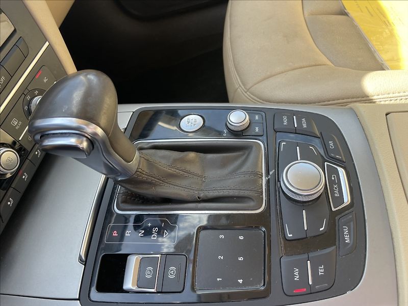 Audi A6 Avant 2,0 TDi 130kw Multitroni - fotka 17 z 36