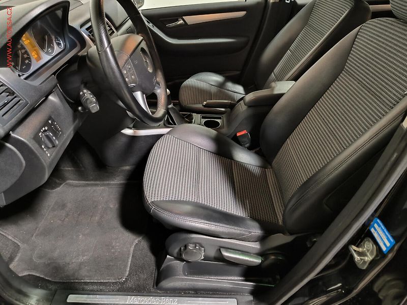 Mercedes-Benz Třídy B (2006) 2.0 CDi, AC - fotka 9 z 17