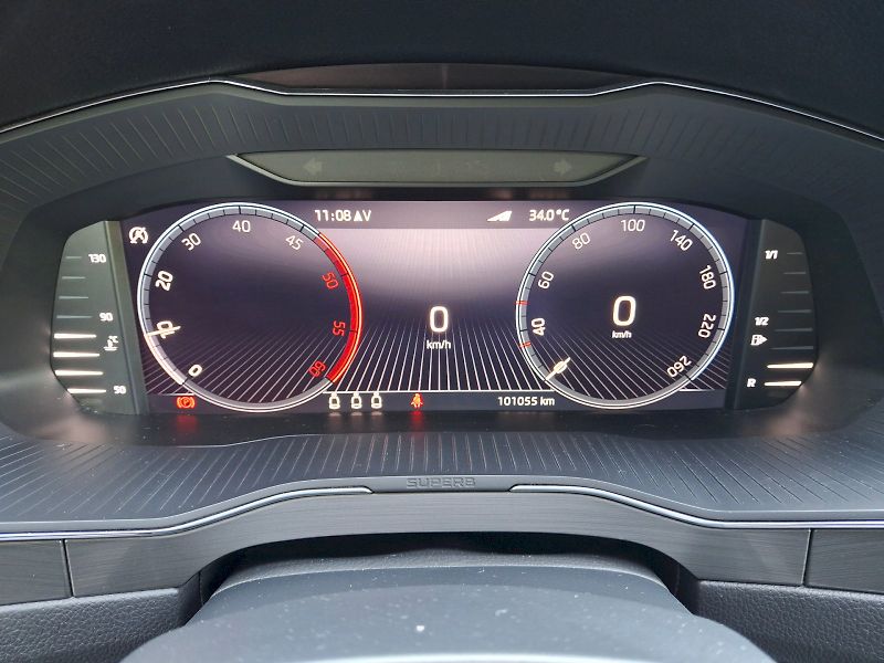 Škoda Superb (2022) Style Plus Top 2,0TDi 110kW - fotka 17 z 35