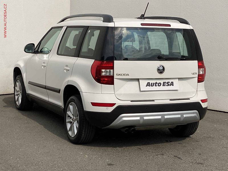 Škoda Yeti (2014) 1.6 TDi, Elegance, DSG - fotka 6 z 17
