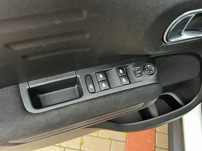 Citroën C3 Aircross (2022) 1.2 PureTech-ALU-P-KAMERA - fotka 13 z 46