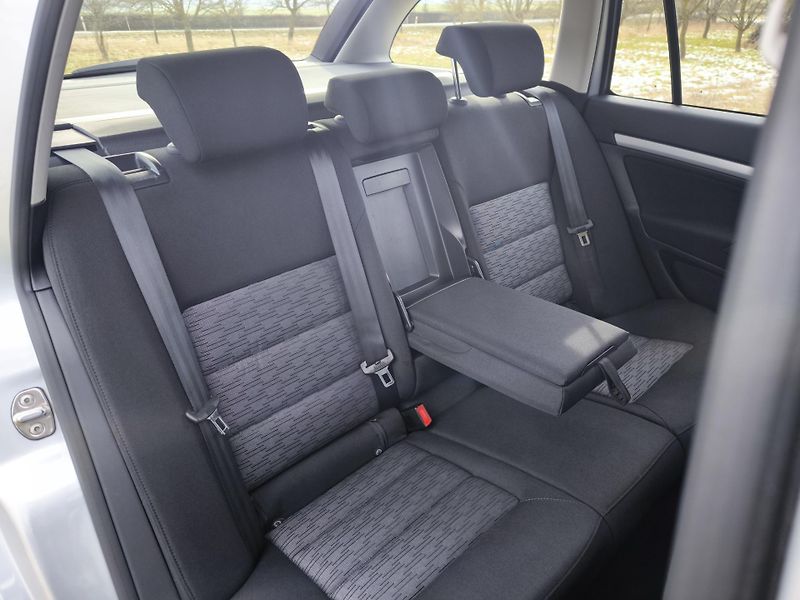Škoda Octavia 1,4TSI 90kW 1 MAJITEL - fotka 24 z 49