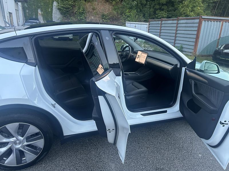 Tesla Model Y ZAMLUVENO ! TZ 94% - fotka 17 z 47