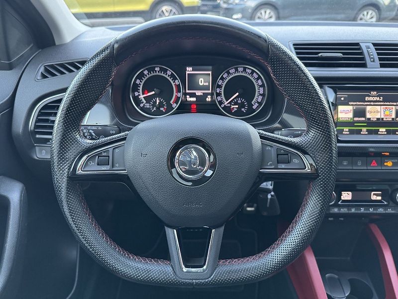 Škoda Fabia (2015) 1.2TSi Monte Carlo Panorama - fotka 7 z 49