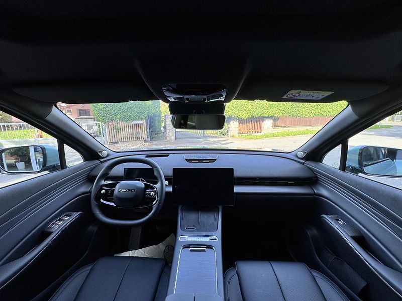 Omoda 7 (2026) SHS Luxury 1.5 TGDi - fotka 4 z 6