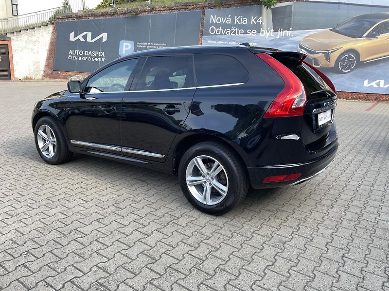 Volvo XC60 (2013) D5 2.4D 169kW AWD   - fotka 5 z 23