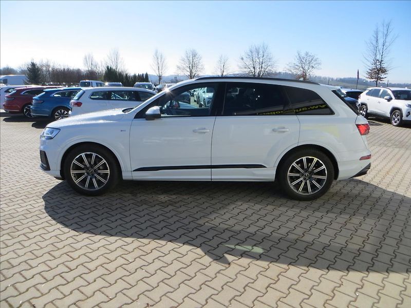 Audi Q7 3,0 TDI 210kW quattro S-line - fotka 4 z 27