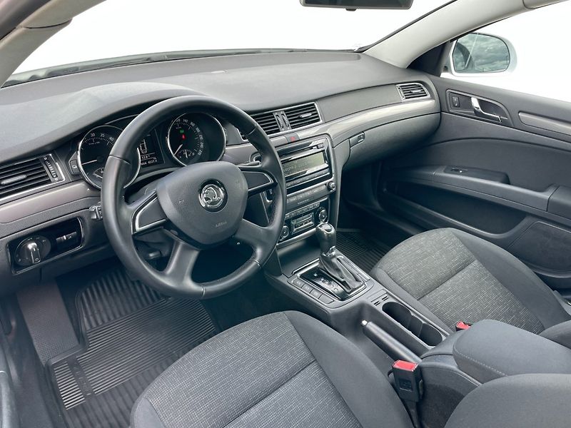 Škoda Superb (2015) 2.0 TDi 103kW! DSG! CZ! - fotka 14 z 27
