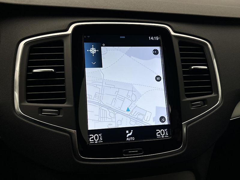 Volvo XC90 B5 AWD MOMENTUM AUT CZ - fotka 27 z 37