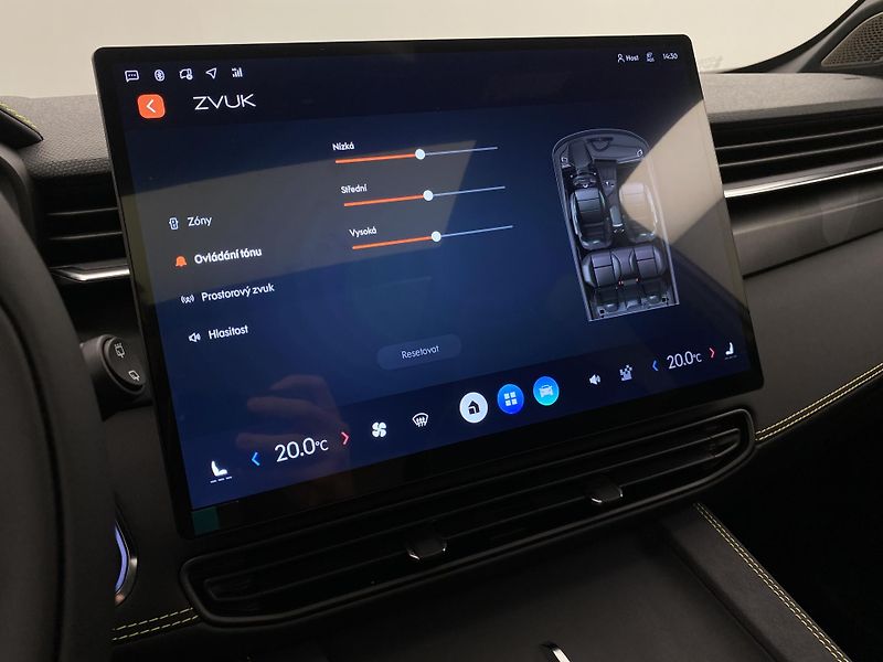 Lynk & Co 01 (2025) MORE PHEV AUT CZ 1.maj - fotka 78 z 88
