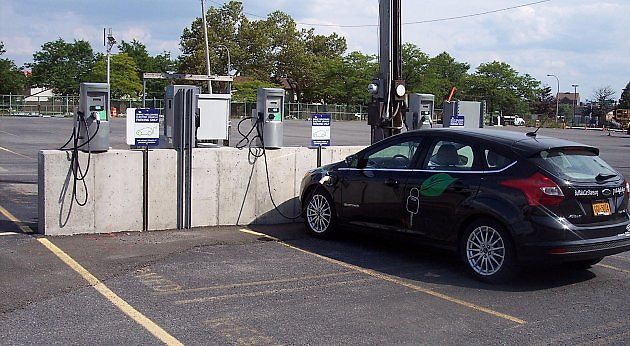Nabíjecí síť zůstává jednou z největších slabin rychlé etiopské elektrifikace., zdroj: Fortunate4now. Licence: CC0 1.0.