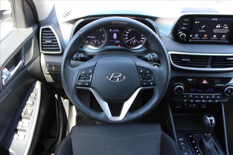 Hyundai Tucson 1,6 CRDi  ČR,1MAJ,AT,ADVENTURE - fotka 10 z 36