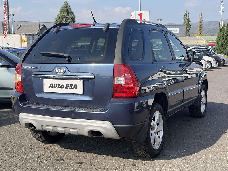 Kia Sportage (2009) 2.0CRDi, ČR - fotka 4 z 17